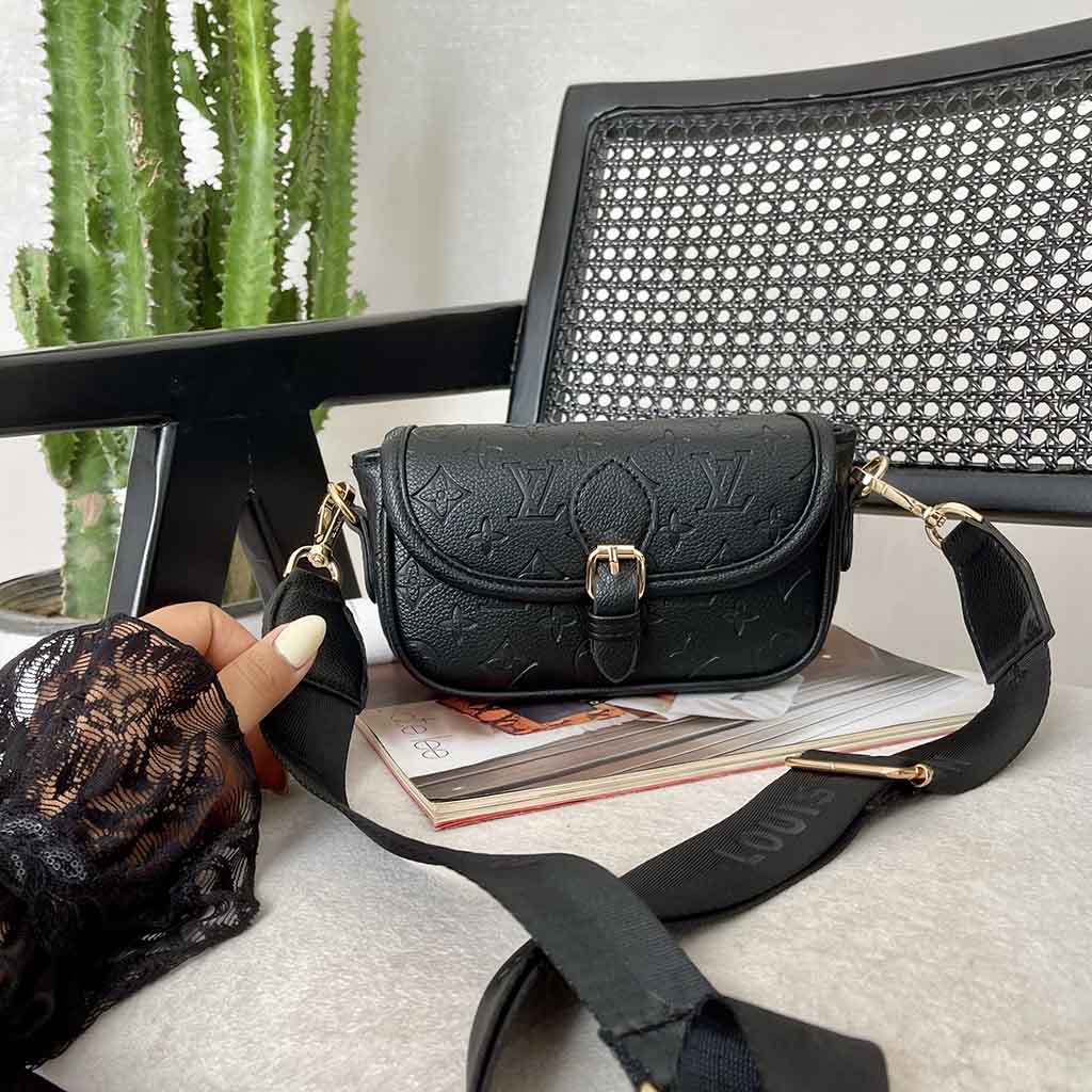 کیف دوشی چرم لویی